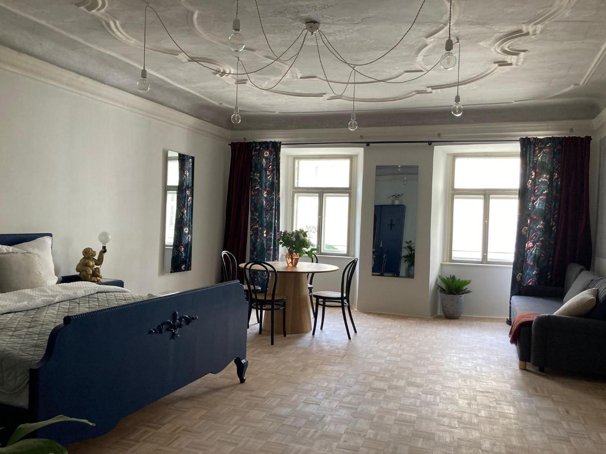 Am Znaimertor Retz Exterior foto